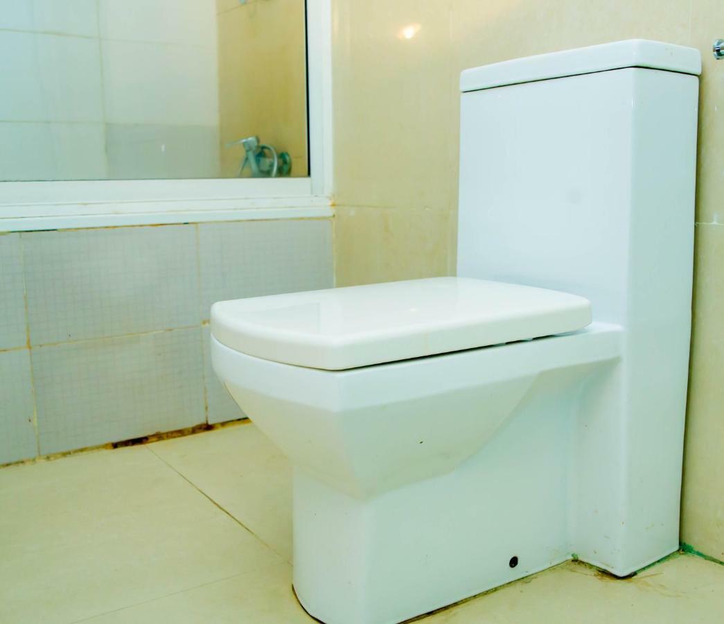 BW Starfire Hotel Ikeja Kültér fotó