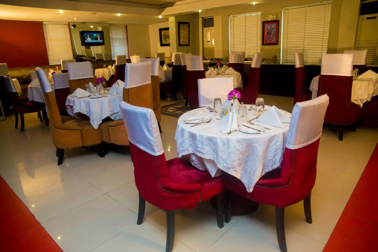 BW Starfire Hotel Ikeja Kültér fotó