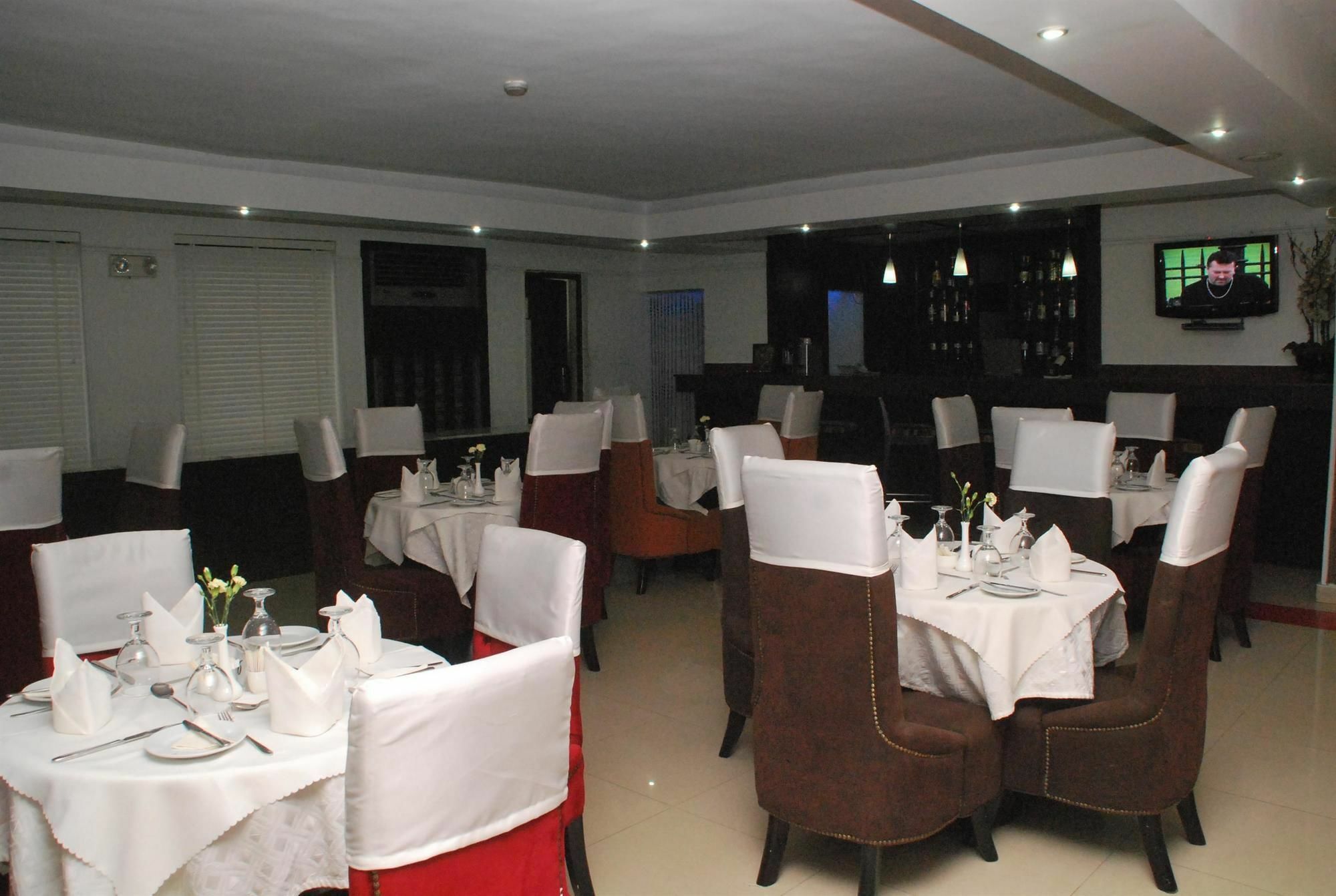BW Starfire Hotel Ikeja Kültér fotó